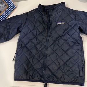 Patagonia size 3t.  Navy blue jacket